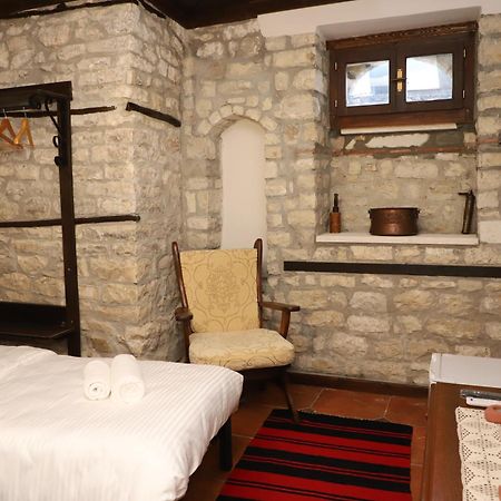 Vila Art Berat Castle Buitenkant foto