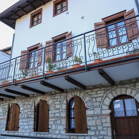 Vila Art Berat Castle Buitenkant foto