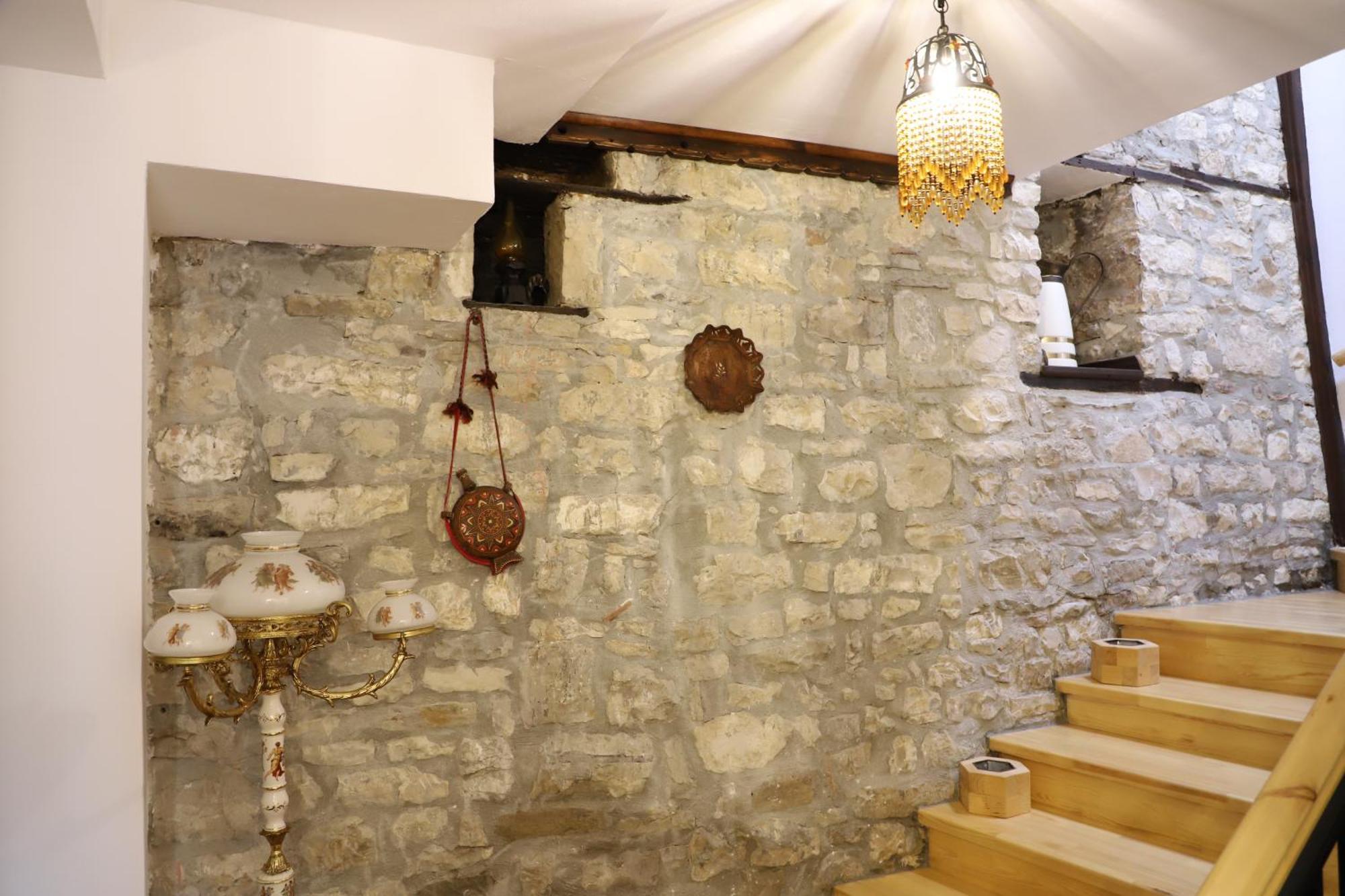 Vila Art Berat Castle Buitenkant foto